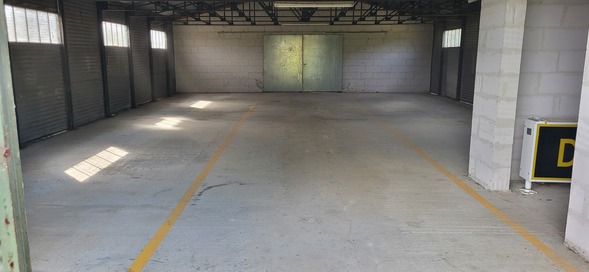 Hangar rangé et propre