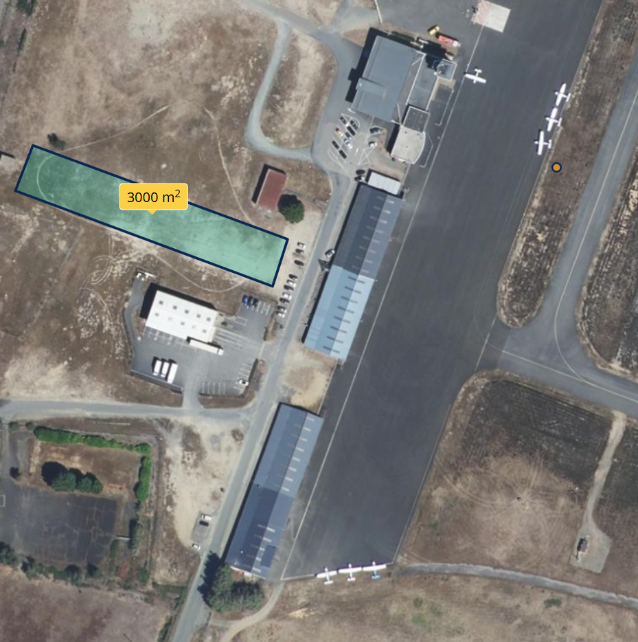 Terrain à cote de FEDEX